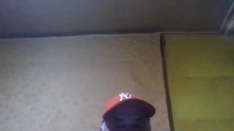Snapshot of crmperez chatting on 03/10/25, 04:07 crmperez online show from 03/10/25, 04:07