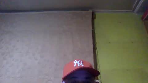 Snapshot of crmperez chatting on 09/29/25, 11:31 crmperez online show from 09/29/25, 11:31