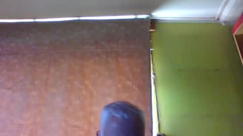 crmperez online show from 11/28/25, 04:42