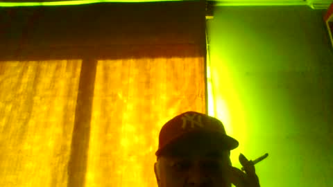 Snapshot of crmperez chatting on 06/30/26, 06:53 crmperez online show from 06/30/26, 06:53