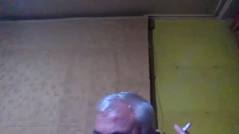 Snapshot of crmperez chatting on 07/11/26, 10:00 crmperez online show from 07/11/26, 10:00