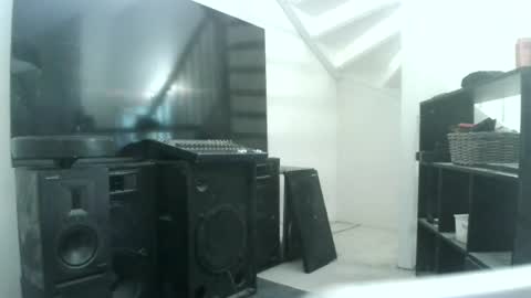Snapshot of crobachh694772 chatting on 07/12/26, 12:23 Nickkk online show from 07/12/26, 12:23