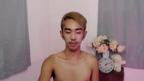 Snapshot of crocodale chatting on 10/26/25, 09:42 crocodale online show from 10/26/25, 09:42