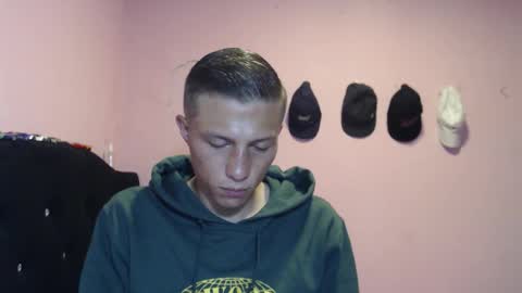 Snapshot of cronos_hot_888 chatting on 02/27/26, 06:35 cronos_hot_888 online show from 02/27/26, 06:35