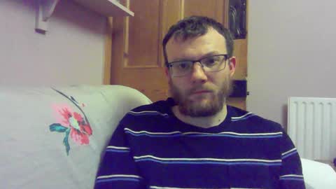 Snapshot of cropper4fun chatting on 12/18/25, 08:37 Cropper online show from 12/18/25, 08:37