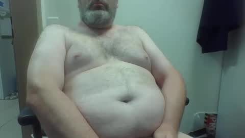 Snapshot of crouch1 chatting on 06/05/26, 02:51 Crouch1 online show from 06/05/26, 02:51