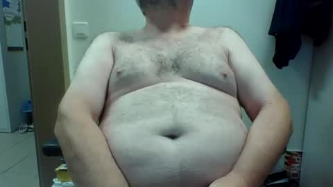 Snapshot of crouch1 chatting on 06/22/26, 02:57 Crouch1 online show from 06/22/26, 02:57