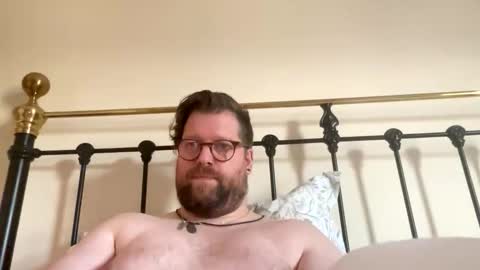 crouchendtiger online show from 11/29/25, 11:57