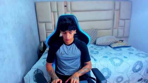 Croy online show from 02/25/26, 03:27