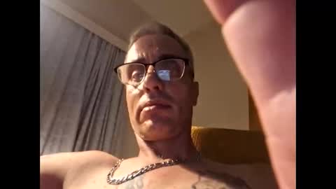 Snapshot of crucut80 chatting on 12/08/24, 11:19 Crucut online show from 12/08/24, 11:19