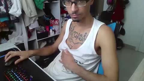 Snapshot of crudosoy chatting on 12/02/25, 05:19 Carlo online show from 12/02/25, 05:19