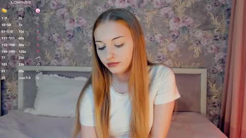 Snapshot of cruelcutie chatting on 09/09/25, 08:25 Rina online show from 09/09/25, 08:25