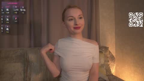 Snapshot of cruelcutie chatting on 12/02/25, 09:36 Rina online show from 12/02/25, 09:36