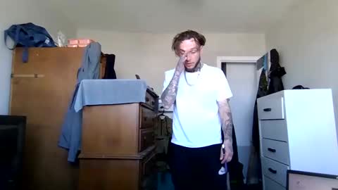 cruz815 online show from 04/07/26, 07:03