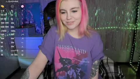 Snapshot of cryptobjgirlv2 chatting on 02/26/25, 05:07 Lilith online show from 02/26/25, 05:07