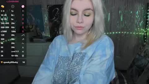 Snapshot of cryptobjgirlv2 chatting on 09/12/25, 05:02 Lilith online show from 09/12/25, 05:02