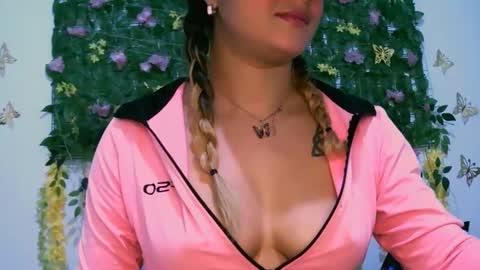 crysrus online show from 10/19/25, 12:44