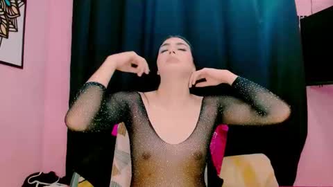 Instagram cristal espinosa1 online show from 02/01/26, 05:17