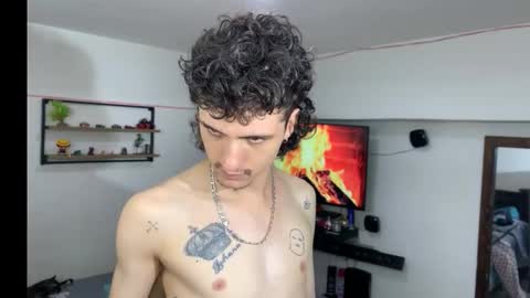 crystal5358 online show from 12/21/25, 10:28