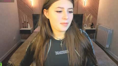 Crystal  Lacee online show from 05/17/26, 12:52