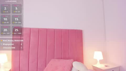 Snapshot of crystal_hartx chatting on 01/10/25, 09:02 Crystal online show from 01/10/25, 09:02