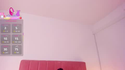 Snapshot of crystal_hartx chatting on 09/16/25, 07:20 Crystal online show from 09/16/25, 07:20