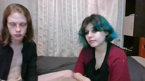 Snapshot of crystal_porn_love chatting on 01/24/25, 10:08 Crystal and Marcl online show from 01/24/25, 10:08