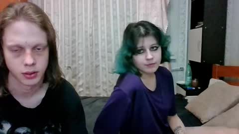 Snapshot of crystal_porn_love chatting on 03/01/25, 07:59 Crystal and Marcl online show from 03/01/25, 07:59