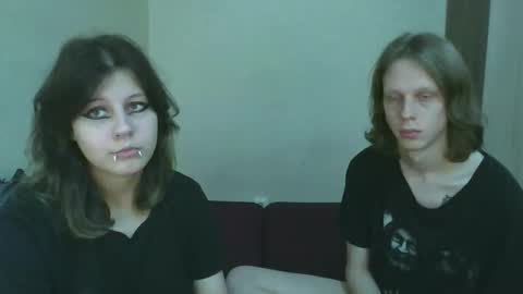Snapshot of crystal_porn_love chatting on 11/15/25, 09:54 Crystal and Marcl online show from 11/15/25, 09:54