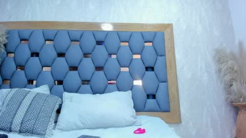 crystal_sm online show from 04/07/26, 03:07