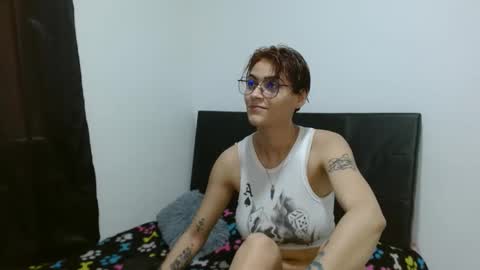 Crystal Blaze online show from 02/25/25, 07:47