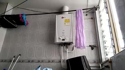 Crystal Blaze online show from 11/20/25, 03:23