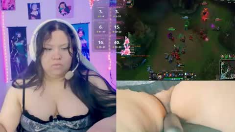 Snapshot of crystal_velvet01 chatting on 06/15/26, 10:01 crystal online show from 06/15/26, 10:01