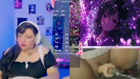 Snapshot of crystal_velvet01 chatting on 07/12/26, 04:31 crystal online show from 07/12/26, 04:31