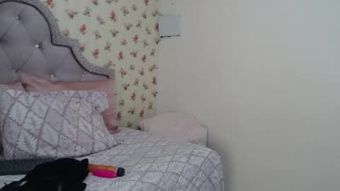 Milf Latina online show from 04/04/26, 01:30