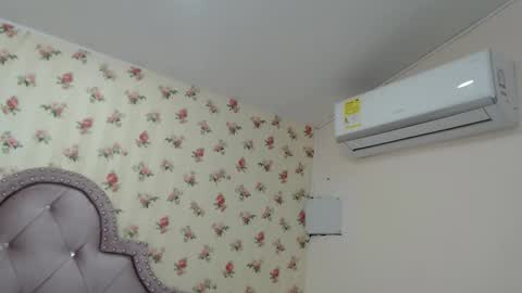 Milf Latina online show from 04/11/26, 12:42