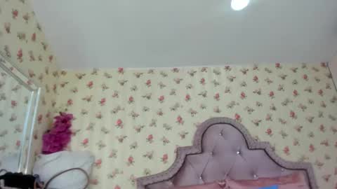 Snapshot of crystal_watson0 chatting on 06/09/26, 02:50 Milf Latina online show from 06/09/26, 02:50