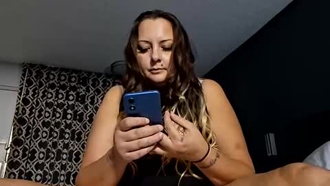 Snapshot of crystalbarbie214 chatting on 12/02/25, 09:14 crystalbarbie214 online show from 12/02/25, 09:14