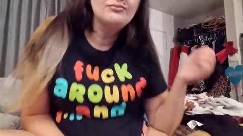 Snapshot of crystalbarbie214 chatting on 01/17/26, 12:26 crystalbarbie214 online show from 01/17/26, 12:26