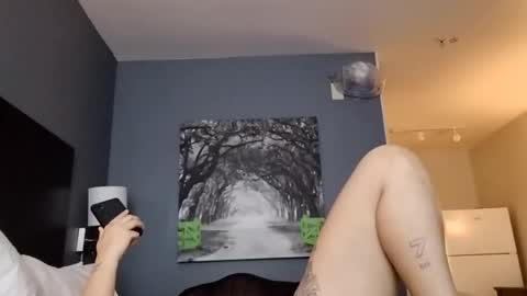 Snapshot of crystalbarbie214 chatting on 02/24/26, 07:01 crystalbarbie214 online show from 02/24/26, 07:01