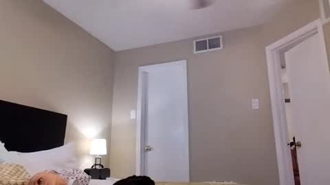 Snapshot of crystalbarbie214 chatting on 03/25/26, 08:37 crystalbarbie214 online show from 03/25/26, 08:37