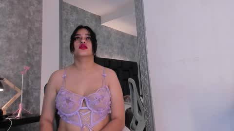 Snapshot of crystaldarliing chatting on 11/11/25, 03:23 Crystal online show from 11/11/25, 03:23