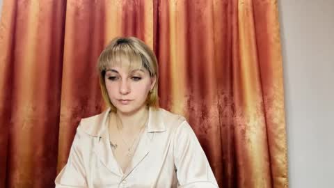 Snapshot of crystalfever_ chatting on 05/16/26, 08:18 Mary online show from 05/16/26, 08:18