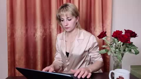 Snapshot of crystalfever_ chatting on 06/14/26, 08:55 Mary online show from 06/14/26, 08:55