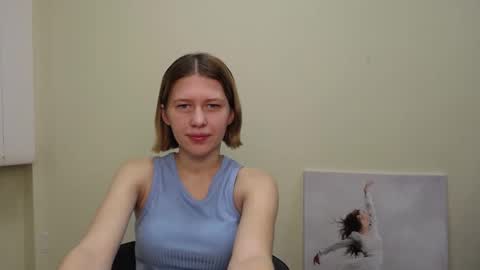 Snapshot of crystalgirl__ chatting on 12/08/24, 07:37 Stella online show from 12/08/24, 07:37
