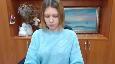 Snapshot of crystalgirl__ chatting on 01/18/25, 07:49 Stella online show from 01/18/25, 07:49