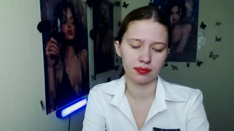 Snapshot of crystalgirl__ chatting on 01/12/26, 01:16 Stella online show from 01/12/26, 01:16