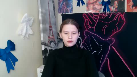 Snapshot of crystalgirl__ chatting on 02/17/26, 01:07 Stella online show from 02/17/26, 01:07