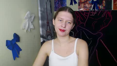 Snapshot of crystalgirl__ chatting on 02/18/26, 02:24 Stella online show from 02/18/26, 02:24