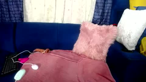 crystaljes online show from 09/21/25, 02:08